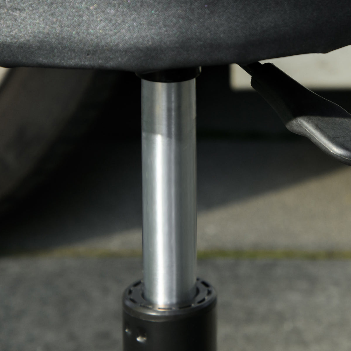 Rolling Mechanical Stool, Pneumatic Adjustable Workshop Stool with Tool Tray, Wheels