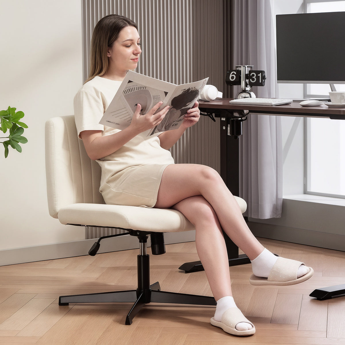 Armless Office Chair No Wheels, Linen Fabric Criss Cross Legged Desk Chair with Wide Seat, Thick Padding, Tilt Function, Height Adjustable Swivel Computer Seat for Home, Cream