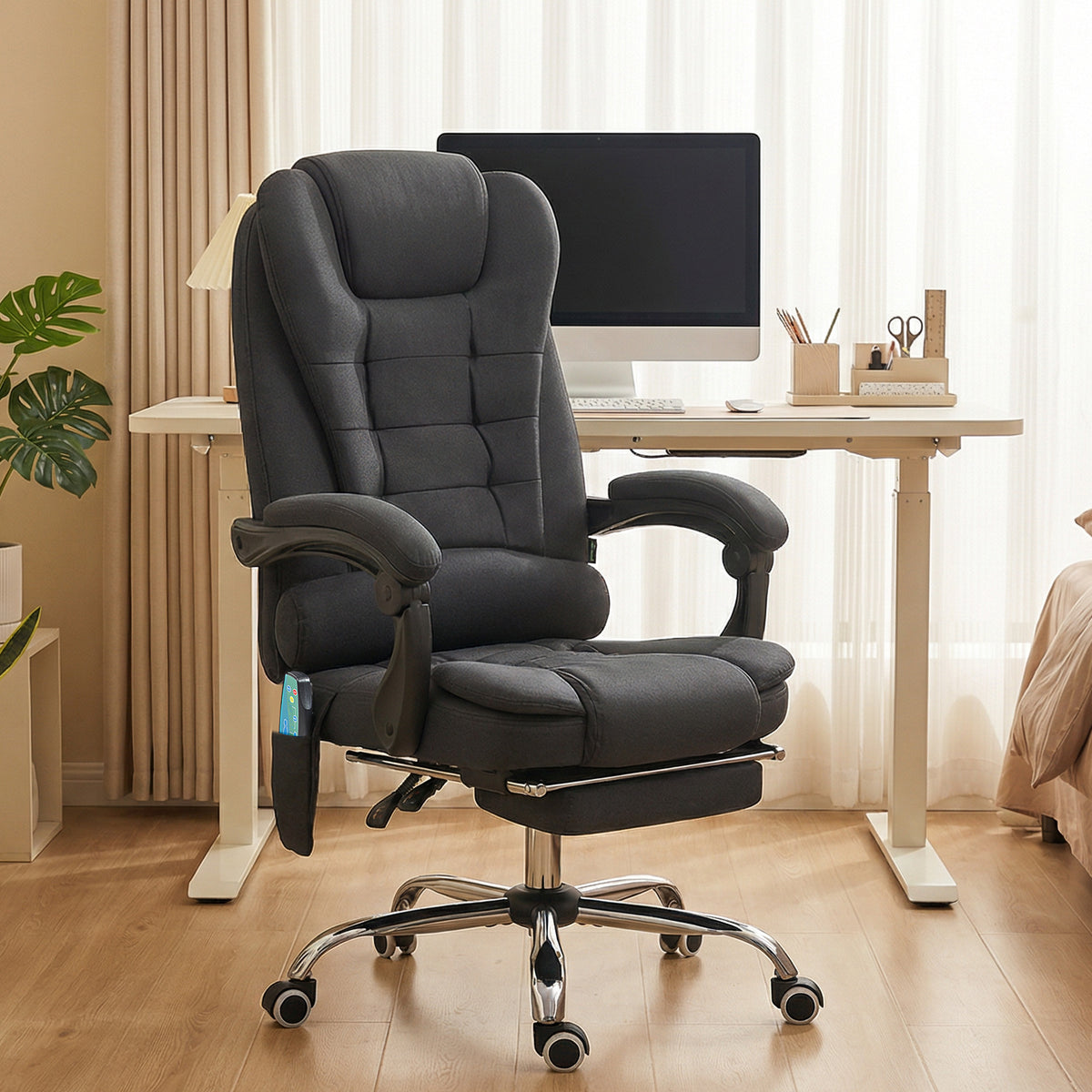 Six-Point Massage and Heated Office Chair with 135°Recline Back
