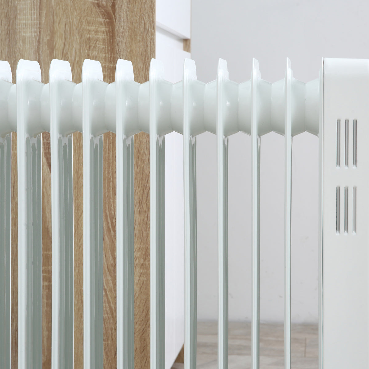 2500W Oil Filled Radiator, 11 Fin, Portable Electric Heater with 3 Heat Settings, Safety Cut-Off and Wheels